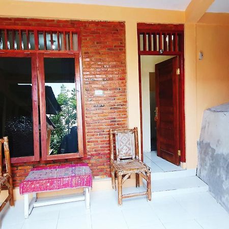 Aman'S Guesthouse Tuktuk Siadong Bagian luar foto