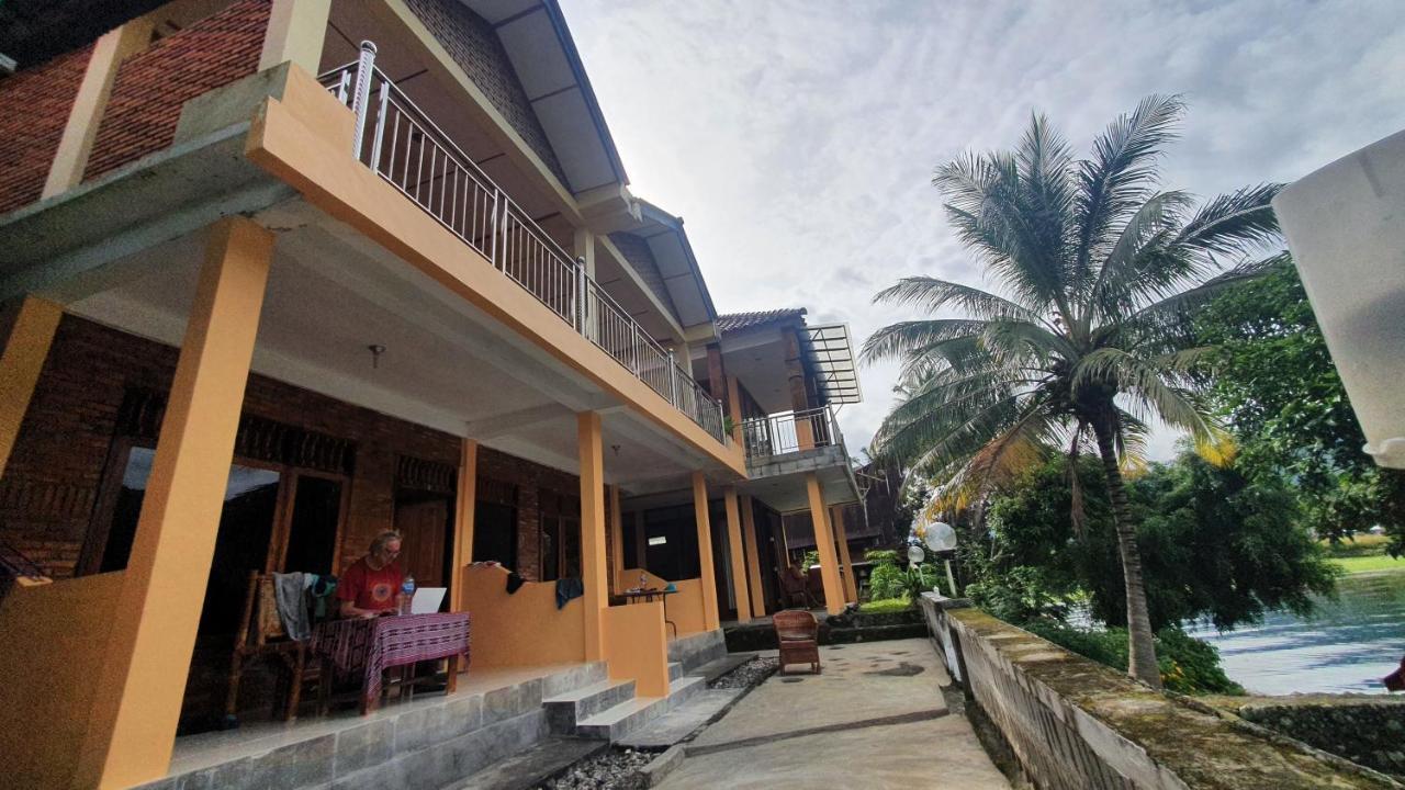 Aman'S Guesthouse Tuktuk Siadong Bagian luar foto