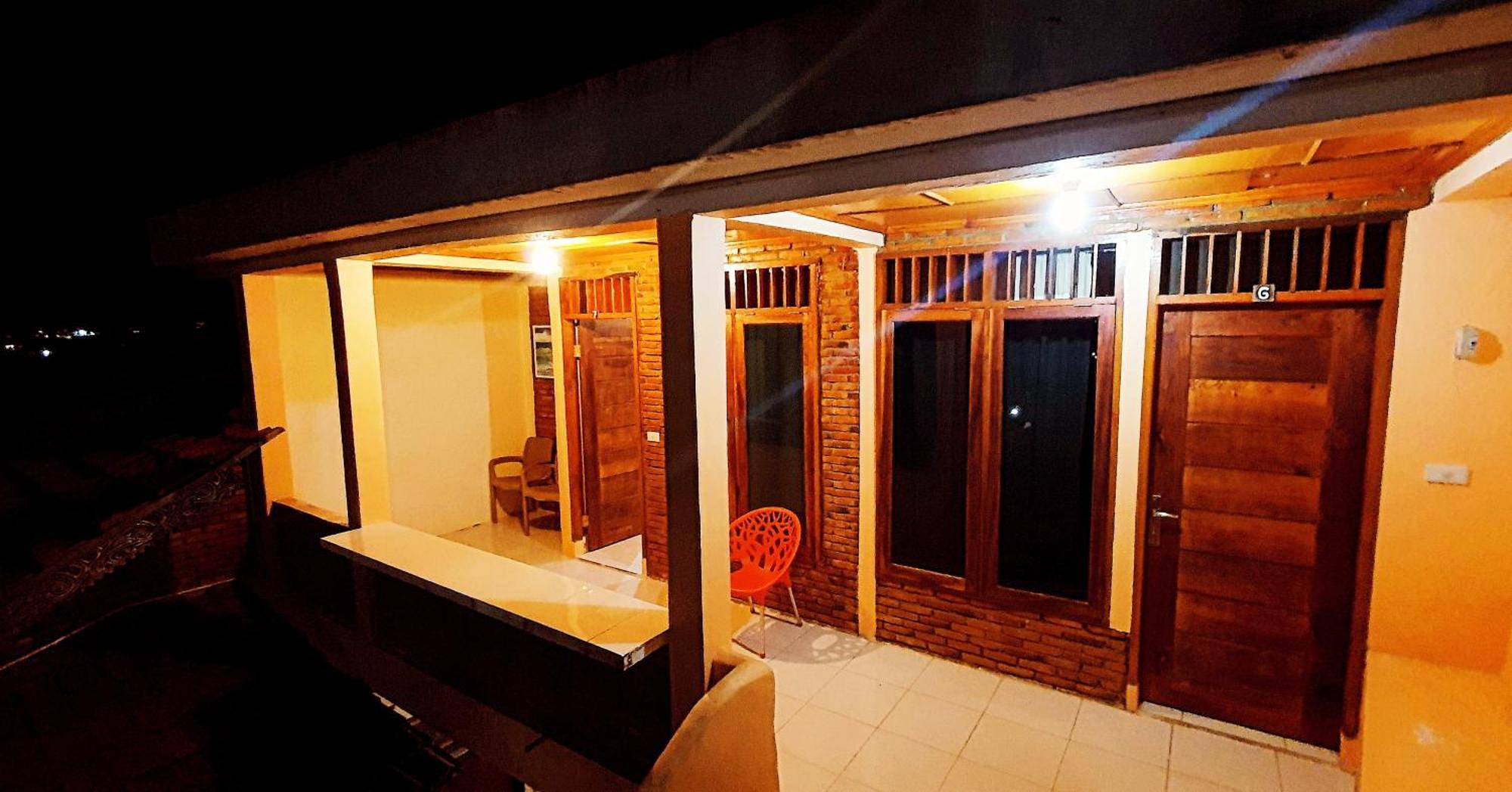Aman'S Guesthouse Tuktuk Siadong Bagian luar foto