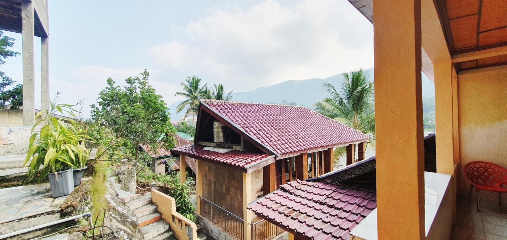 Aman'S Guesthouse Tuktuk Siadong Bagian luar foto