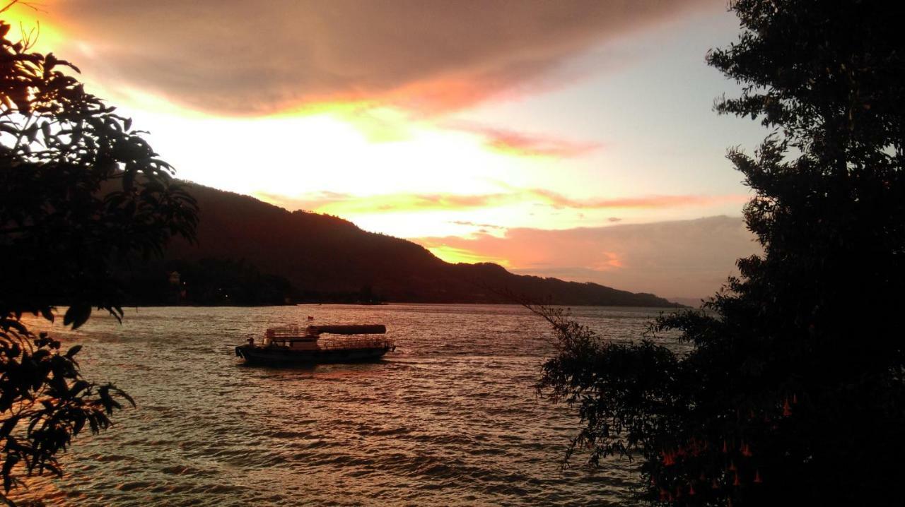 Aman'S Guesthouse Tuktuk Siadong Bagian luar foto