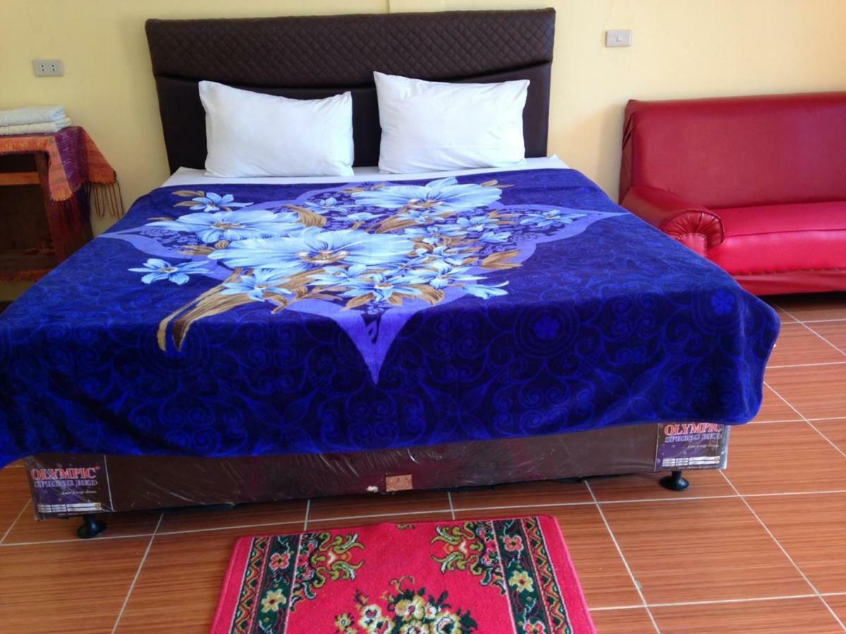 Aman'S Guesthouse Tuktuk Siadong Bagian luar foto